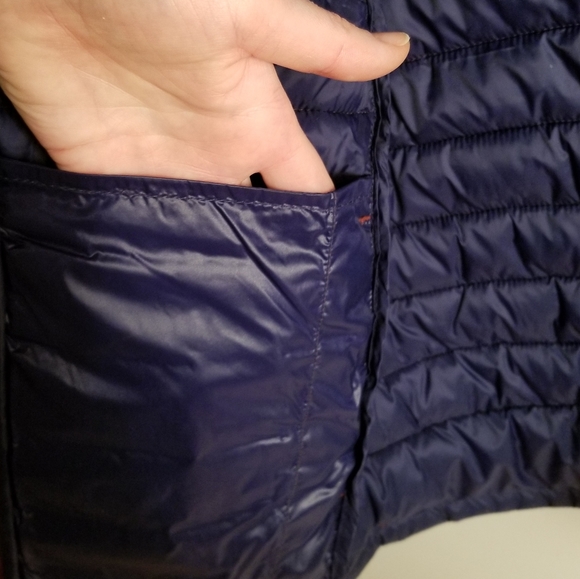 Gap Kids Puffer Vest, Burgundy/Navy, Medium - Picture 7 of 8